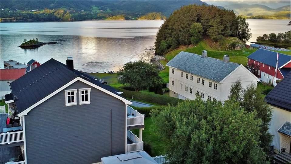 Appartamento Ola Bua Near The Atlantic Road Lyngstad Esterno foto